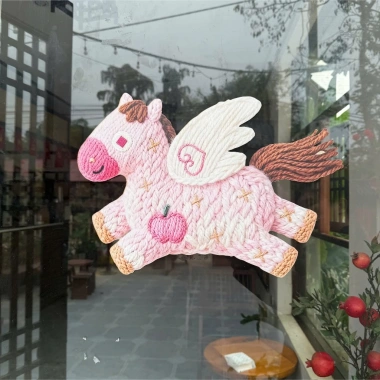 Bảng Gỗ In UV Dán Kính Tết 2.026 - Giả Len Ngựa Bông Đáng Yêu, Kèm Bằng Dán, Decor