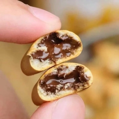 Bánh gấu nhân socola tan chảy hộp sắt Thái Lan 408g - Ưu đãi Tết 88.000₫ 2 Bánh gấu nhân socola tan chảy hộp sắt Thái Lan 408g - Ưu đãi Tết 88.000₫ 2
