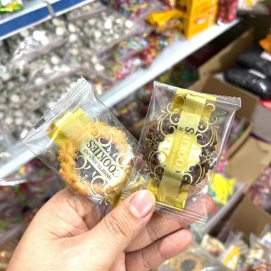Bánh Quy Bơ Sữa Mix Hạnh Nhân 1kg - Bánh Nhập Khẩu Đài Loan, Giá chỉ 79.000đ