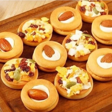 Bánh Quy Pizza Mix Hạt & Trái Cây Sấy Siêu Ngon – Giảm Giá Đặc Biệt 85.000₫ (Giá Gốc 104.550₫)