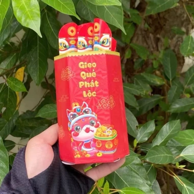 Bao Lì Xì Gieo Quẻ 12 Quẻ Hộp Giấy Vui Nhộn May Mắn Tết 2.026 Giá ưu đãi 30.000