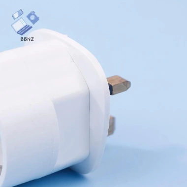 BCVK 250V 13A EU sang Anh – Phích cắm du lịch 2 chân đa năng EON cho Dubai Singapore