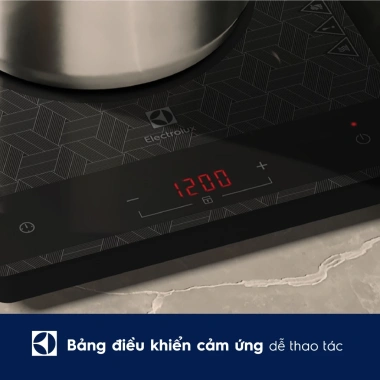 Bếp từ đơn Electrolux 2.000W ETD29MKC - bề mặt kính dễ vệ sinh, nấu an toàn, tặng nồi, giảm giá 21% 7
