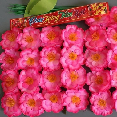 Bịch 40 hoa Đòa, mai giả đẹp, bông Tết, dây kẽm, lá cây - 15.582₫