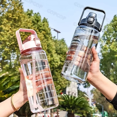 Bình đựng nước 2L cute COPCOP có vạch giờ uống, kèm ống hút, nhựa cao cấp - Giá 70.008đ 2