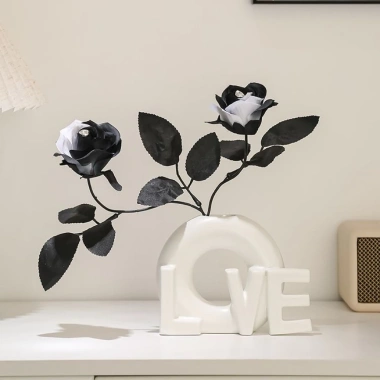 Bình hoa gốm sứ LOVE - Trang trí phòng ngủ, decor nhà cửa, bàn làm việc, giảm giá 18% còn 325.000₫