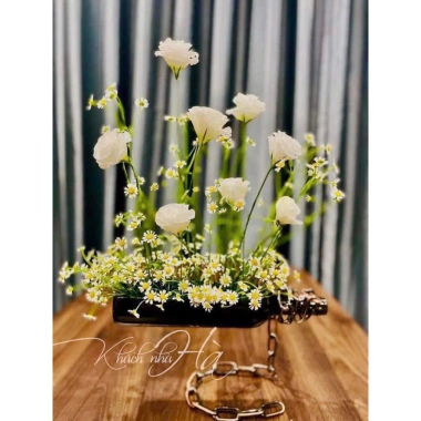 Bình hoa Magic dây xích Dona Home Decor – Điểm nhấn ảo thuật, giá 216.000₫ 9