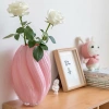 Bình hoa thủy tinh xoắn Dona Home Decor: Mảnh ghép sáng tạo, trang trí không gian sống, giảm giá