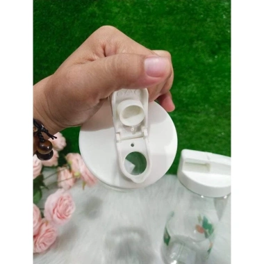 Bình Lock and Lock 1L màu trắng - Đậy kín, giữ nhiệt, an toàn thực phẩm, giảm giá 23% chỉ 36.900₫ 5 Bình Lock and Lock 1L màu trắng - Đậy kín, giữ nhiệt, an toàn thực phẩm, giảm giá 23% chỉ 36.900₫ 5