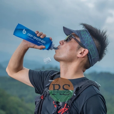 Bình nước mềm Mapbrother 250ml-500ml dùng cho chạy bộ, đạp xe, cầm tay hoặc đeo trong đai/balo - Giá 118.000 VND 8 Bình nước mềm Mapbrother 250ml-500ml dùng cho chạy bộ, đạp xe, cầm tay hoặc đeo trong đai/balo - Giá 118.000 VND 8
