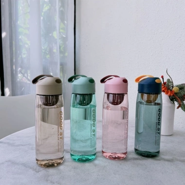 Bình Nước Nhựa 750ml BPA Free Vạch Đo Dung Tích Chống Rò Rỉ Dành Cho Thể Thao Gym Văn Phòng Du Lịch Giá 67.000 VND