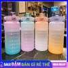 Bình Nước Tập Gym 2L Dễ Thương - Vạch Báo Giờ Uống, Kèm Sticker Độc Đáo, Giá Ưu Đãi 72.900₫