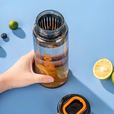 Bình Nước Thể Thao 650ml Trong Suốt Có Chia Vạch và Lọc Trà - Giá Ưu Đãi 55.000đ
