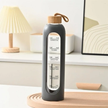 Bình Nước Thủy Tinh MILTER Nắp Tre Đánh Dấu Thời Gian và Tay Áo Silicon Thể Thao