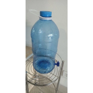 Bình nước xanh Song Long có vòi - Thiết kế hiện đại, giữ lạnh lâu, giá 30.979 VND 2 Bình nước xanh Song Long có vòi - Thiết kế hiện đại, giữ lạnh lâu, giá 30.979 VND 2