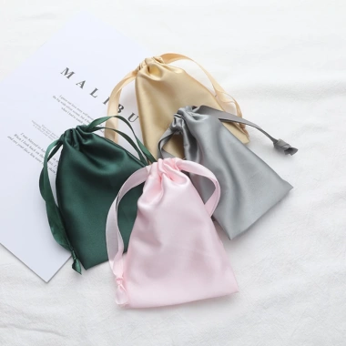 Bịt mắt ngủ lụa mềm mại L2M – Giấc ngủ sâu, tặng túi vải, chỉ 59.000₫