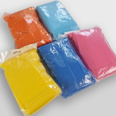 Bộ 10 áo mưa tiện lợi dùng 1 lần dày dai, không rách - 28.000đ 7 Bộ 10 áo mưa tiện lợi dùng 1 lần dày dai, không rách - 28.000đ 7
