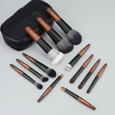 Bộ 12 Cọ Trang Điểm Mini KIYE Chuyên Nghiệp – Tiện Lợi, Kèm Túi Đựng, Giá Chỉ 239.000₫