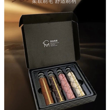 Bộ 4 Bàn Chải Hoàng Gia Sang Chảnh Nam Nữ Gấp Gọn Tiện Lợi Tặng Hộp 52.000đ 2