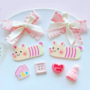 Bộ 8 Charm Sticker Heo Tết Hồng Cute Trang trí Dép Sục Giá 32.000đ Giảm từ 41.600đ