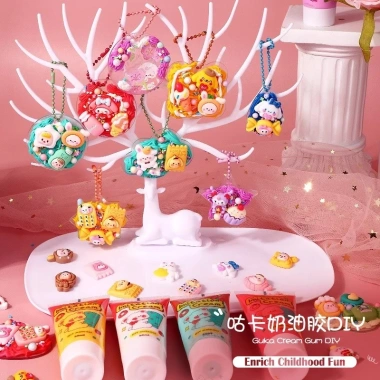 Bộ 892 Cái Cuckoo Trẻ Em: Nhãn Dán, Móc Khóa, Thẻ Goo, Quà Tặng - Chỉ 89.000đ 4 Bộ 892 Cái Cuckoo Trẻ Em: Nhãn Dán, Móc Khóa, Thẻ Goo, Quà Tặng - Chỉ 89.000đ 4