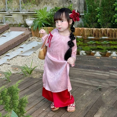 Bộ áo dài tết bé gái 12-40kg chất gấm kèm quần, giá ưu đãi cho buổi chụp Tết