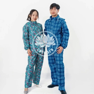 Bộ Áo Mưa Hoa Kẻ Chúc Sen Vải Dù In Họa Tiết Chống Rách Không Thấm Nước Dành cho Trẻ 45-70kg Giá Ưu Đãi 126.000₫ 2