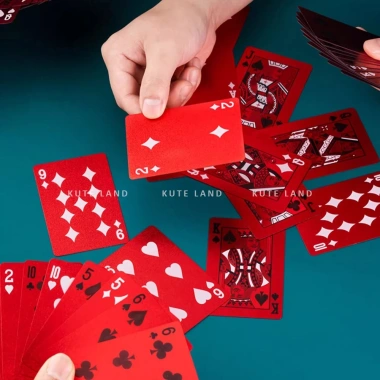 Bộ bài tây mạ đỏ rực BT-34-MADO - Nhựa không thấm nước, chống bẻ cong, chơi Tết, 50.000₫ 6 Bộ bài tây mạ đỏ rực BT-34-MADO - Nhựa không thấm nước, chống bẻ cong, chơi Tết, 50.000₫ 6