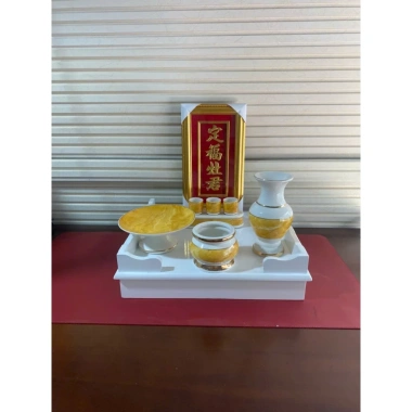Bộ Bàn Thờ Ông Táo Cao Cấp Màu Trắng Thiết Kế Sang Trọng Giá Ưu Đãi 220.000đ Bộ Bàn Thờ Ông Táo Cao Cấp Màu Trắng Thiết Kế Sang Trọng Giá Ưu Đãi 220.000đ
