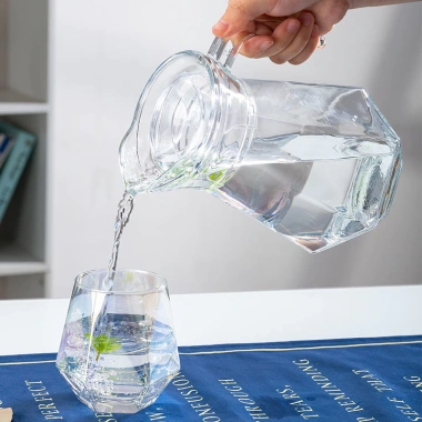 Bộ bình nước DeLi cao cấp 1,3L kèm 6 cốc thủy tinh kim cương lục giác - 169.000đ