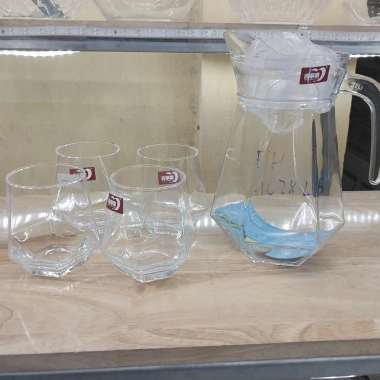 Bộ bình nước DeLi cao cấp 1,3L kèm 6 cốc thủy tinh kim cương lục giác - 169.000đ