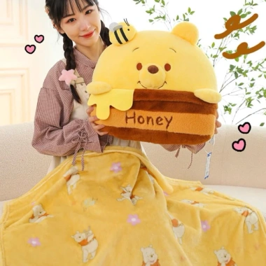 Bộ chăn gối văn phòng gấu có chăn dâu - Giá 179k, mềm mại, ấm áp, thích hợp làm việc