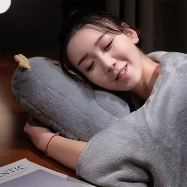 Bộ chăn gối văn phòng Loppy 2 trong 1 - Gấu bông nhà cam, siêu tiện lợi, 149k