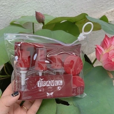 Bộ chiết mỹ phẩm du lịch Moc68shop - Set 6 món, giá 35.000 VND, giảm giá