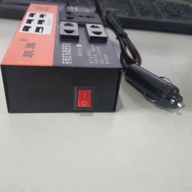 Bộ chuyển đổi nguồn 12V/24V sang 220V + 6 cổng USB sạc nhanh 3.1A - Giá 157.999₫ 5 Bộ chuyển đổi nguồn 12V/24V sang 220V + 6 cổng USB sạc nhanh 3.1A - Giá 157.999₫ 5