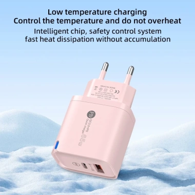 Bộ chuyển đổi sạc nhanh 65W cho điện thoại di động – USB 2 cổng + Type‑C có đèn 4 Bộ chuyển đổi sạc nhanh 65W cho điện thoại di động – USB 2 cổng + Type‑C có đèn 4