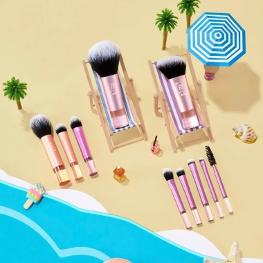 Bộ cọ cá nhân 10 cây RT Real Techniques Travel Fantasy Mini - Giá ưu đãi 379.000₫ 4