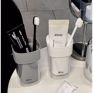 Bộ cốc du lịch đa năng: nước súc miệng, bàn chải, rửa - Giá 33.000 VND