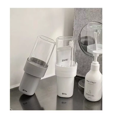 Bộ cốc du lịch đa năng: nước súc miệng, bàn chải, rửa - Giá 33.000 VND 8 Bộ cốc du lịch đa năng: nước súc miệng, bàn chải, rửa - Giá 33.000 VND 8