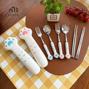 Bộ dao kéo chân dễ thương, muỗng nĩa thép không gỉ, hộp lưu trữ di động tiện ăn trưa 3 Bộ dao kéo chân dễ thương, muỗng nĩa thép không gỉ, hộp lưu trữ di động tiện ăn trưa 3