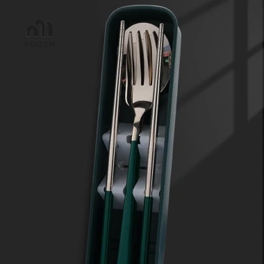 Bộ dao kéo nĩa chop thỉa thép không gỉ 3 trong 1 có hộp dùng cho du lịch và cắm trại, giá ưu đãi 69.300₫ 9 Bộ dao kéo nĩa chop thỉa thép không gỉ 3 trong 1 có hộp dùng cho du lịch và cắm trại, giá ưu đãi 69.300₫ 9