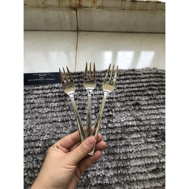 Bộ dao thìa dĩa 7 món Victorr Villeroy và Boch inox 304 xuất khẩu Châu Âu - Đồ dùng nhà bếp sang trọng, độ bền cao, thiết kế tinh tế 42.000₫ 8 Bộ dao thìa dĩa 7 món Victorr Villeroy và Boch inox 304 xuất khẩu Châu Âu - Đồ dùng nhà bếp sang trọng, độ bền cao, thiết kế tinh tế 42.000₫ 8