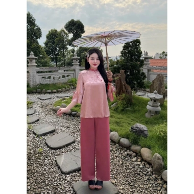 Bộ đi chùa mẹ bé gái tay loe gấm mềm mát, lễ tết thanh trúc - 225.000đ 5 Bộ đi chùa mẹ bé gái tay loe gấm mềm mát, lễ tết thanh trúc - 225.000đ 5
