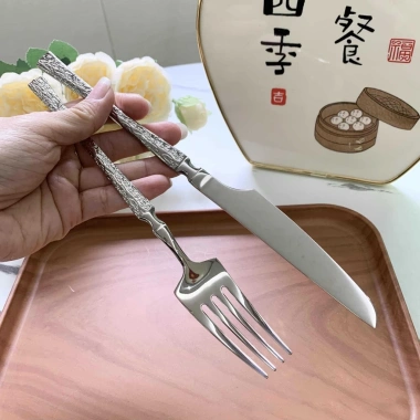 Bộ Đồ Ăn Thép Không Gỉ 304 - Dao, Nĩa, Thìa Tay Cầm Eo Nhỏ Phương Tây, Giá 30.055₫ 6 Bộ Đồ Ăn Thép Không Gỉ 304 - Dao, Nĩa, Thìa Tay Cầm Eo Nhỏ Phương Tây, Giá 30.055₫ 6