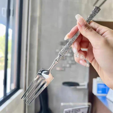 Bộ đồ ăn thép không gỉ hình vỏ cây - Dao nĩa nhà hàng, giá ưu đãi 17.790₫