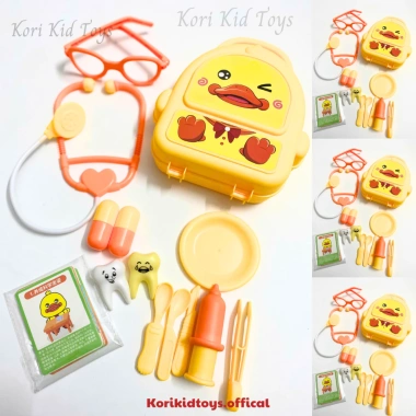 Bộ đồ chơi khám bệnh cho bé 28 chi tiết màu vàng đáng yêu - Giá ưu đãi 69.000₫ 2 Bộ đồ chơi khám bệnh cho bé 28 chi tiết màu vàng đáng yêu - Giá ưu đãi 69.000₫ 2