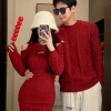Bộ đồ đôi nam nữ Noel Tết VIVA V164 – Váy nũ đỏ & Áo len nam, Giá ưu đãi 470k 5