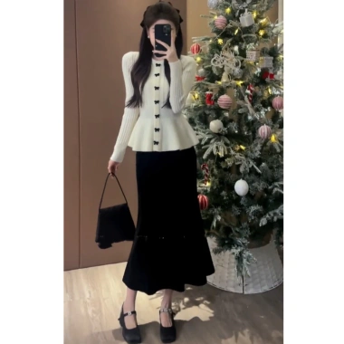 Bộ Đồ Mặc Tết Nữ Chân Váy Đuôi Cá Nhung Thu Đông và Áo Len Đỏ Siêu Đẹp Thời Trang Giảm 20 phần trăm Giá Chỉ 315,837₫ 9 Bộ Đồ Mặc Tết Nữ Chân Váy Đuôi Cá Nhung Thu Đông và Áo Len Đỏ Siêu Đẹp Thời Trang Giảm 20 phần trăm Giá Chỉ 315,837₫ 9