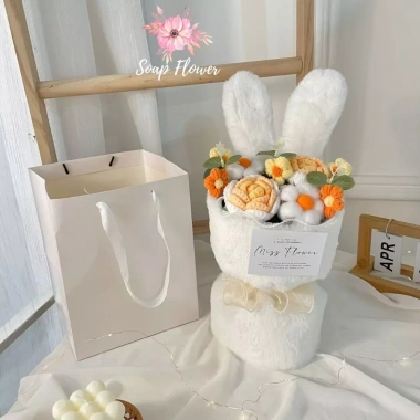 Bó hoa len 3 bông tai thỏ Soap Flower - Quà sinh nhật người yêu - 250.000 VND