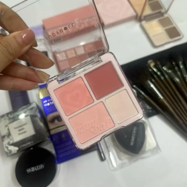 Bộ makeup cá nhân 15 món đầy đủ, chi tiết - Giá ưu đãi 2,4 triệu, giảm 23%